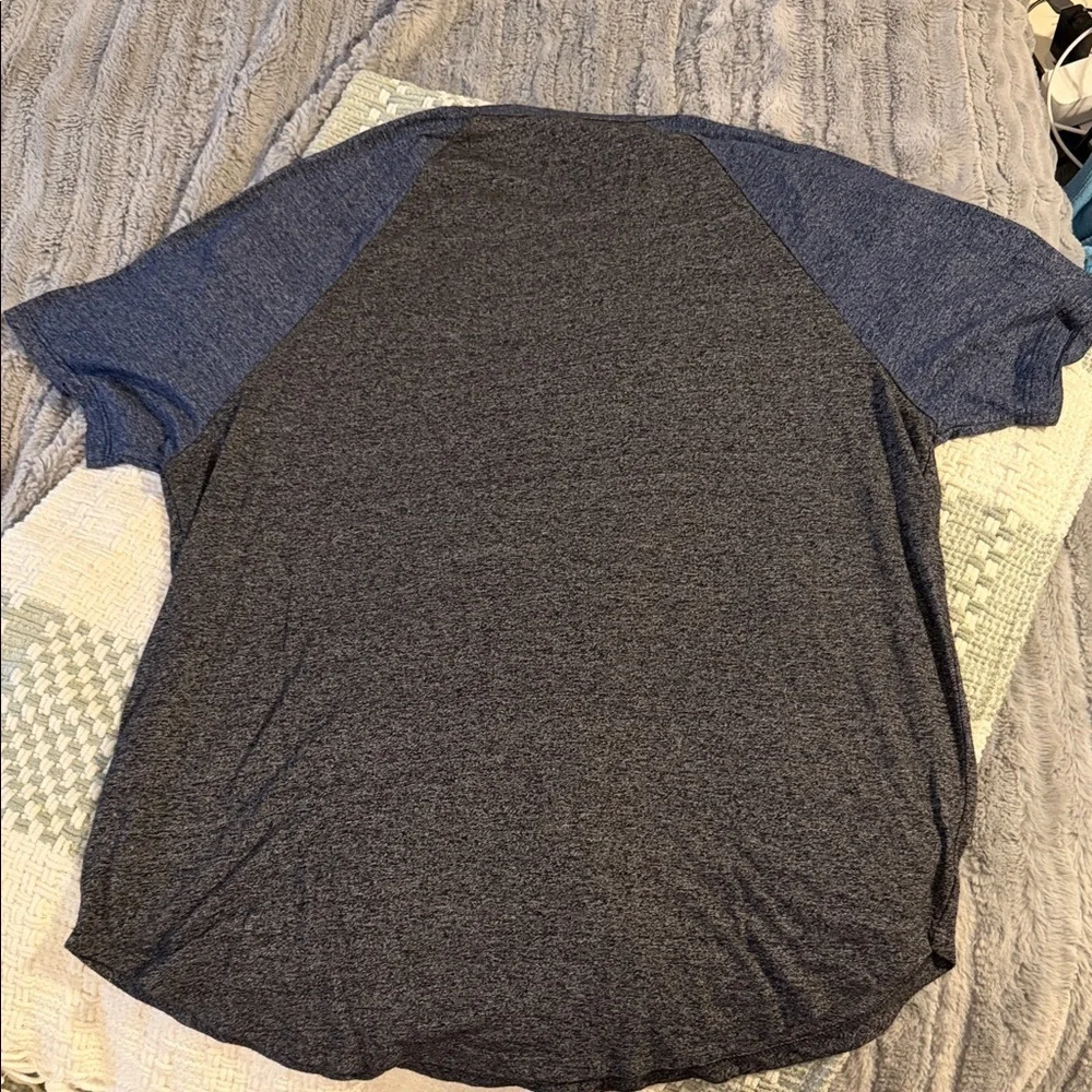 Men’s True Religion t shirt